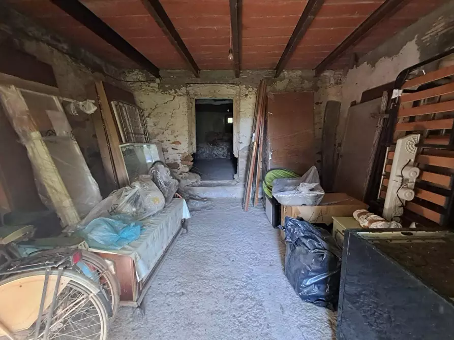 Immagine 21 di Rustico / casale in vendita  a Buti