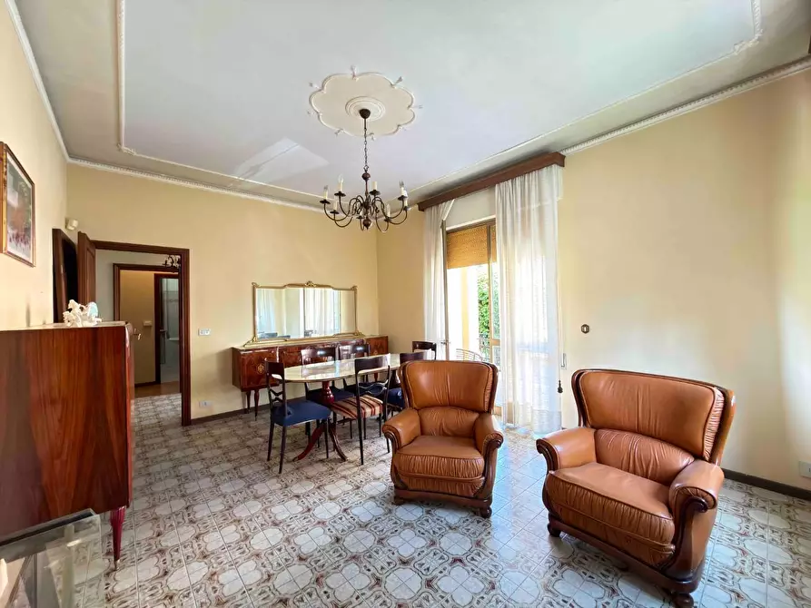 Immagine 6 di Villa in affitto  a Lucca