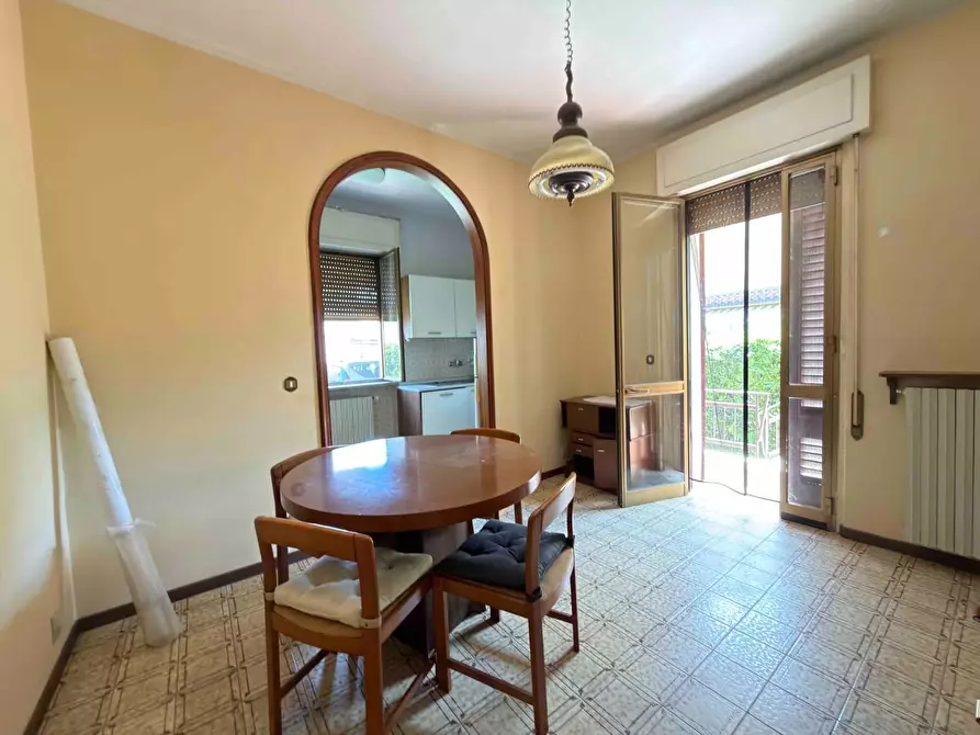 Immagine 9 di Villa in affitto  a Lucca