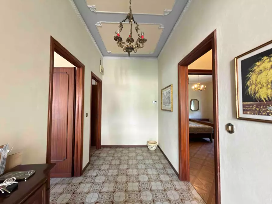 Immagine 5 di Villa in affitto  a Lucca