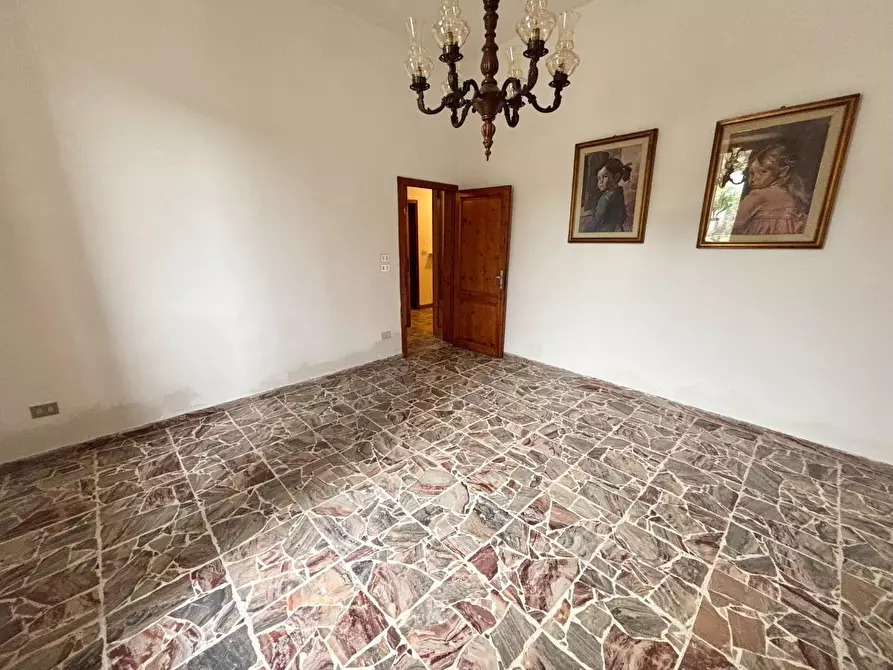 Immagine 4 di Villa in vendita  a San Miniato