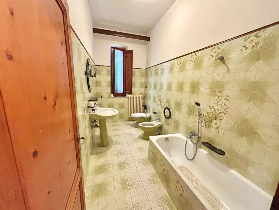 Immagine 11 di Villa in vendita  a San Miniato