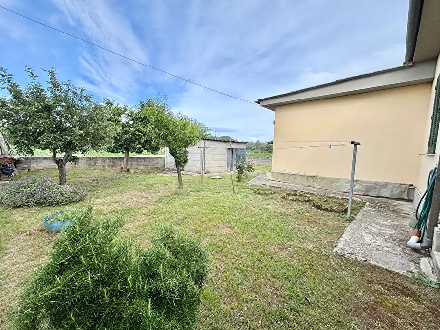 Immagine 26 di Villa in vendita  a San Miniato