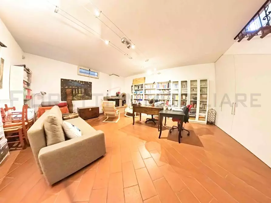 Immagine 35 di Casa indipendente in vendita  a Campiglia Marittima