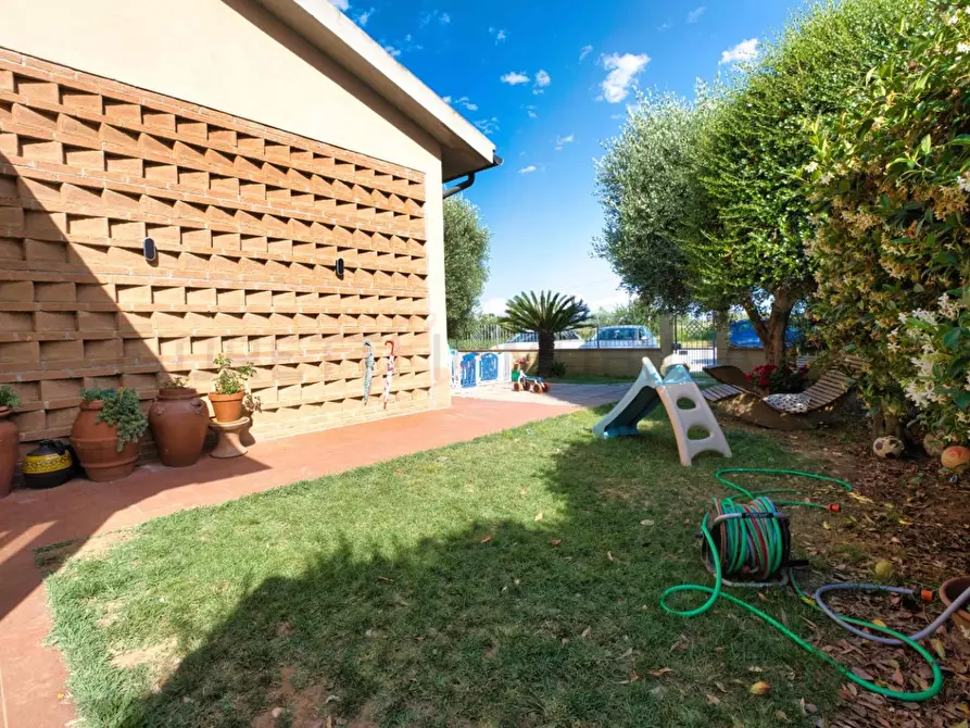 Immagine 24 di Casa indipendente in vendita  a Campiglia Marittima