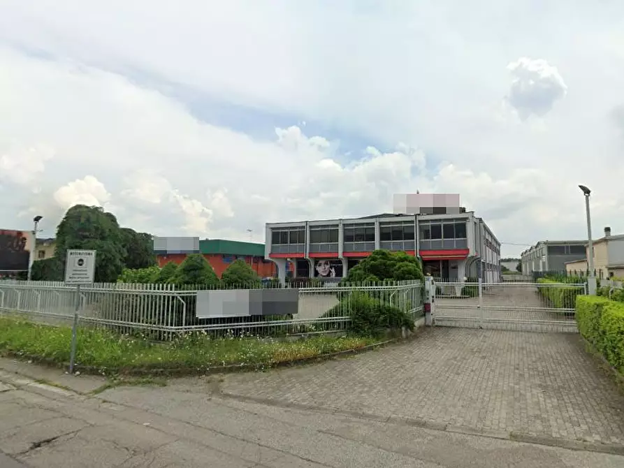 Immagine 2 di Capannone industriale in vendita  a Burolo