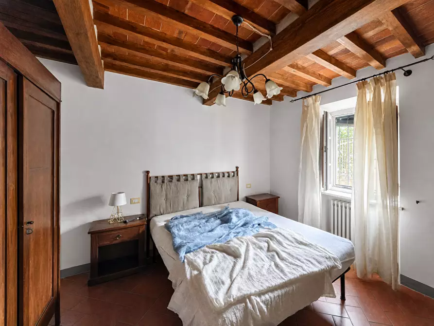 Immagine 14 di Appartamento in affitto  a Lucca