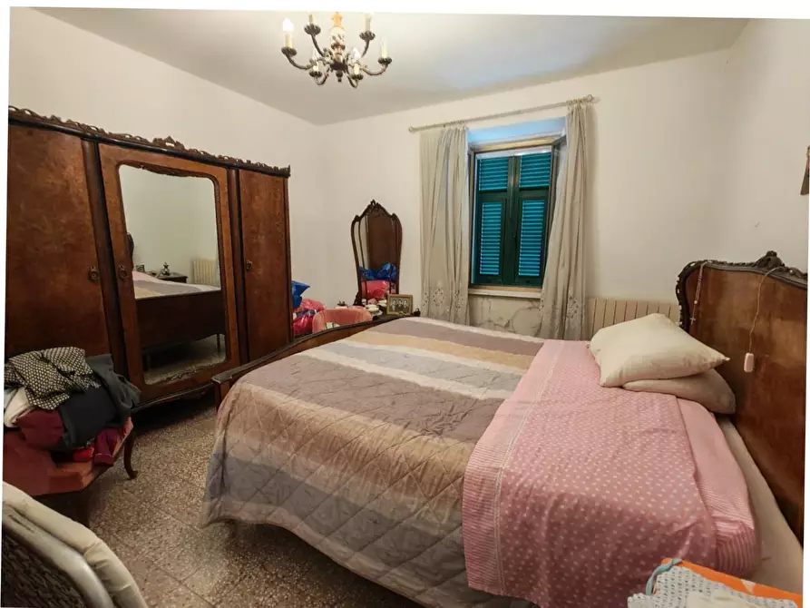 Immagine 25 di Terratetto in vendita  a Carrara