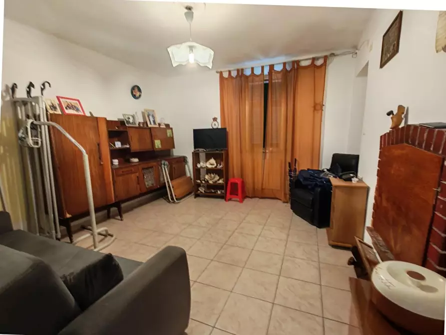 Immagine 9 di Terratetto in vendita  a Carrara