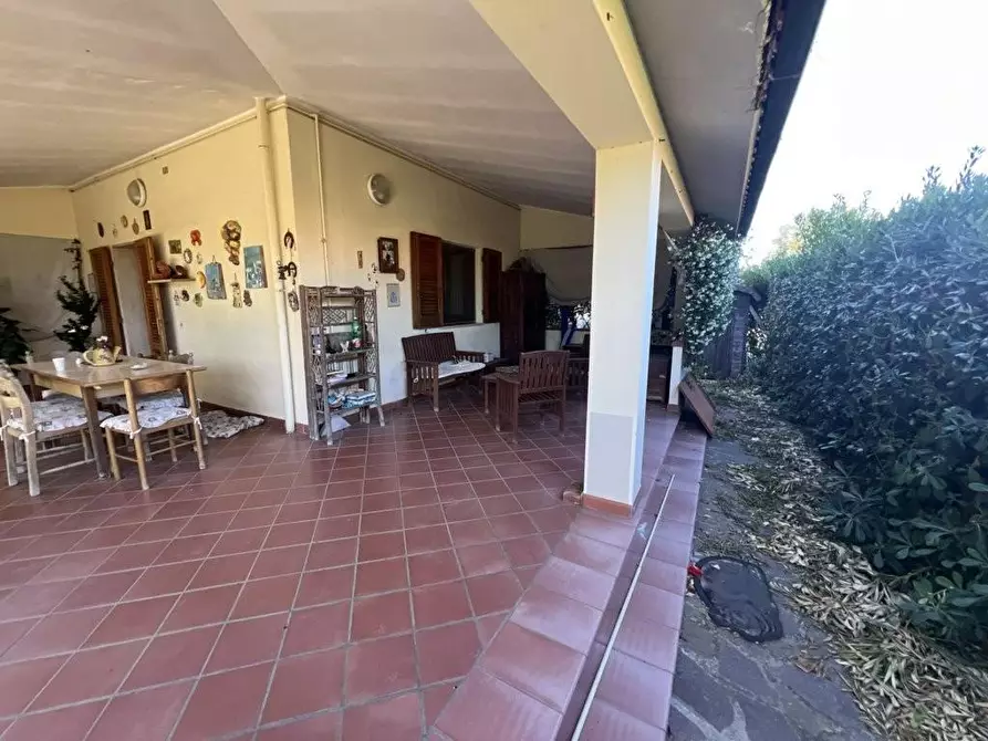 Immagine 2 di Appartamento in vendita  a Piombino