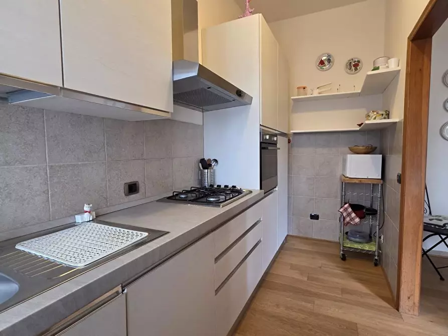 Immagine 32 di Villa in vendita  a Crespina Lorenzana