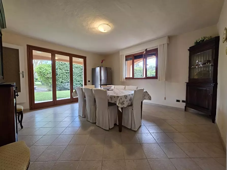Immagine 39 di Villa in vendita  a Crespina Lorenzana