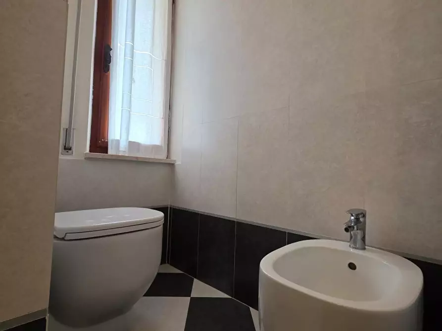 Immagine 14 di Villa in vendita  a Crespina Lorenzana