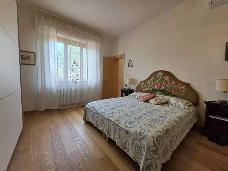 Immagine 19 di Villa in vendita  a Crespina Lorenzana