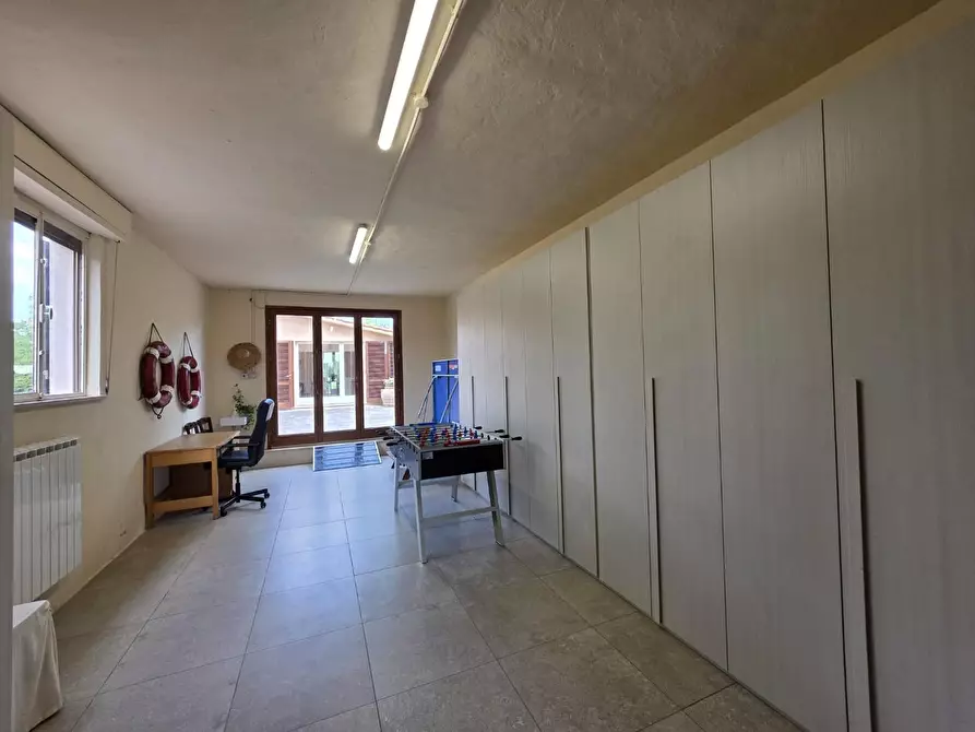 Immagine 37 di Villa in vendita  a Crespina Lorenzana