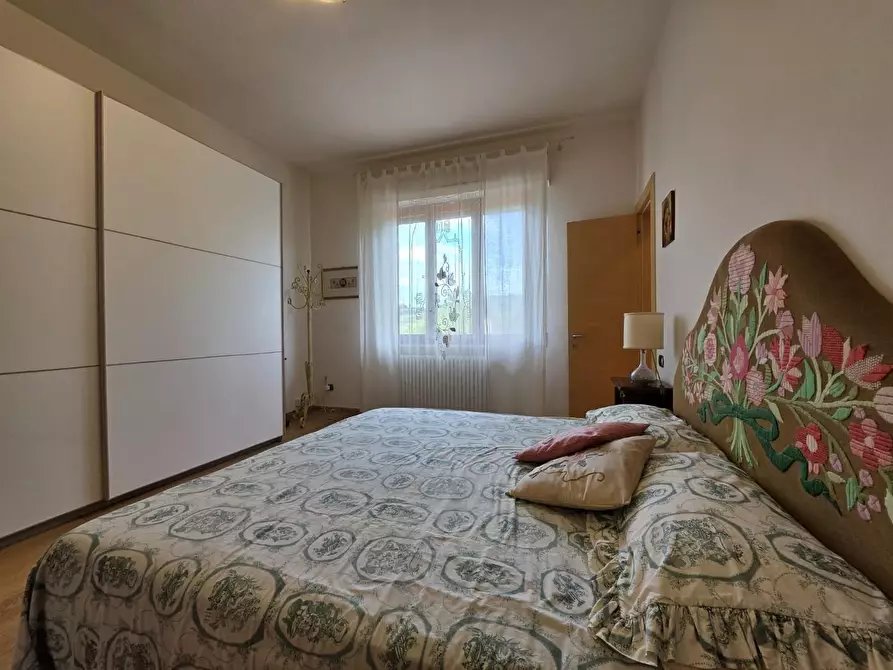 Immagine 20 di Villa in vendita  a Crespina Lorenzana