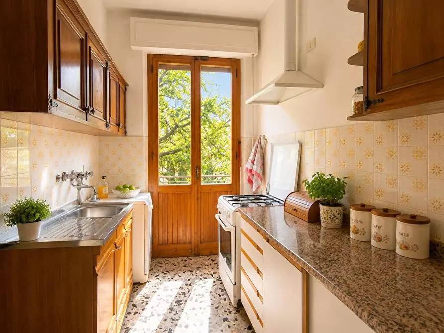 Immagine 12 di Villa in vendita  a Torrita Di Siena
