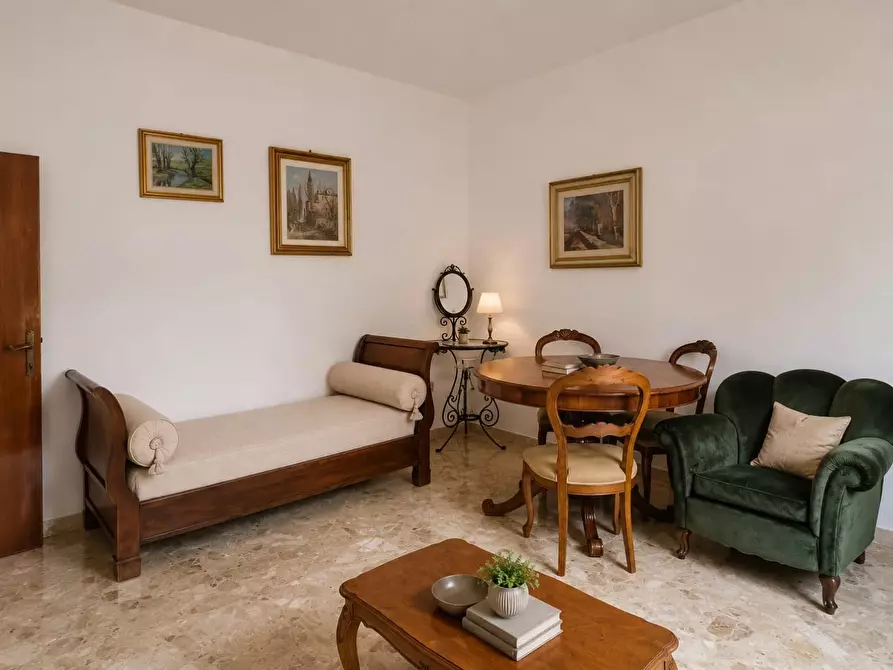 Immagine 15 di Villa in vendita  a Torrita Di Siena