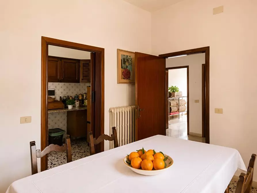 Immagine 10 di Villa in vendita  a Torrita Di Siena