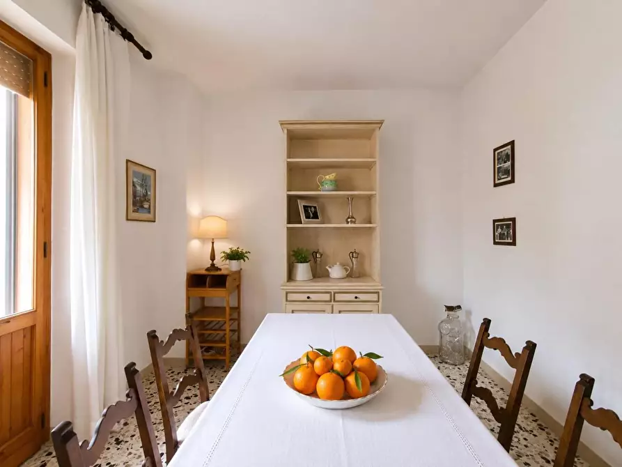 Immagine 9 di Villa in vendita  a Torrita Di Siena