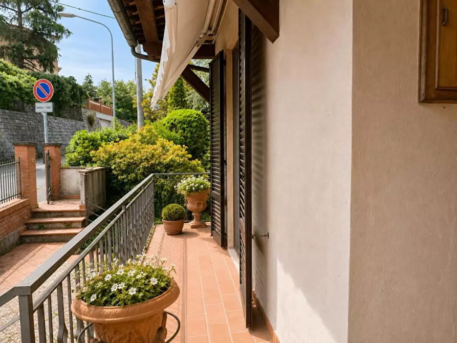 Immagine 8 di Villa in vendita  a Torrita Di Siena