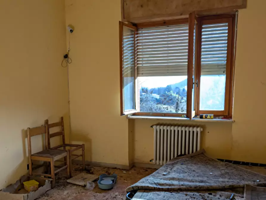Immagine 2 di Appartamento in vendita  a Lanzo Torinese