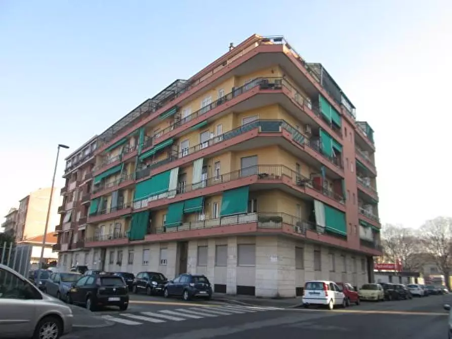 Immagine 1 di Appartamento in vendita  a Torino