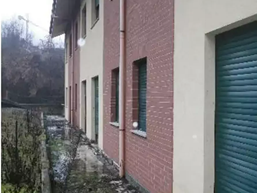 Immagine 5 di Palazzo in vendita  a Castiglione Torinese