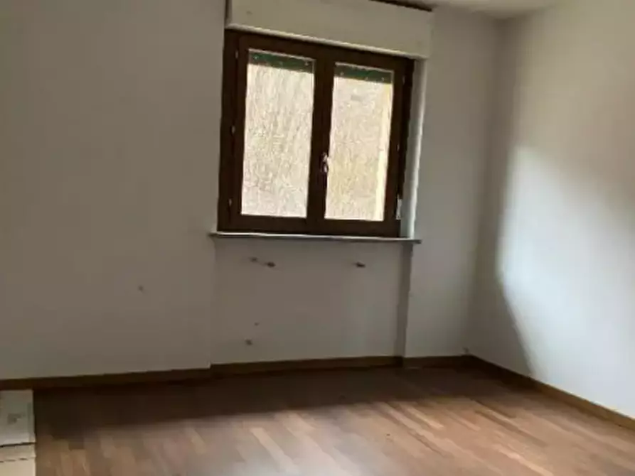 Immagine 11 di Palazzo in vendita  a Castiglione Torinese