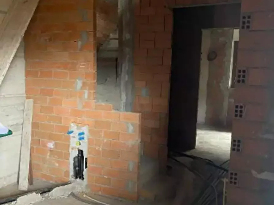 Immagine 23 di Palazzo in vendita  a Castiglione Torinese