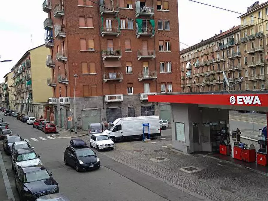 Immagine 2 di Appartamento in vendita  a Torino