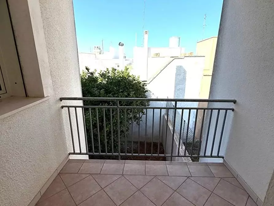 Immagine 14 di Casa indipendente in vendita  a Castrignano Del Capo