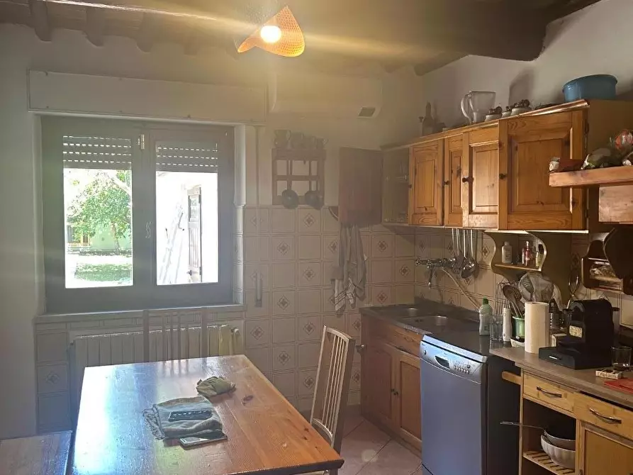 Immagine 19 di Villa in vendita  a Viareggio