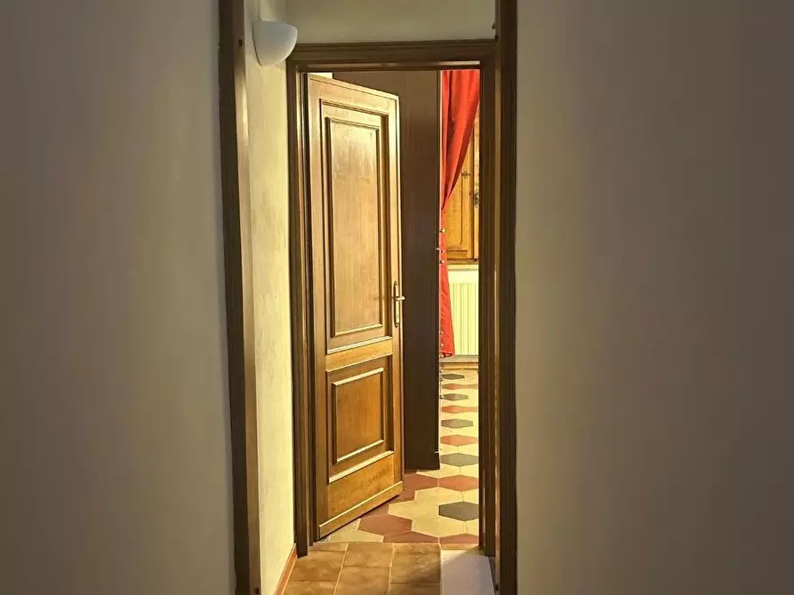 Immagine 11 di Villa in vendita  a Viareggio