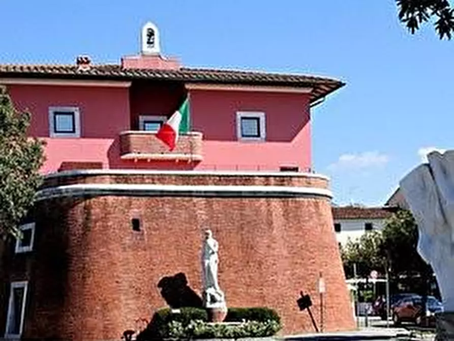Immagine 21 di Villa in vendita  a Forte Dei Marmi