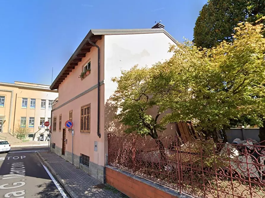 Immagine 3 di Villa in vendita  a Vittuone