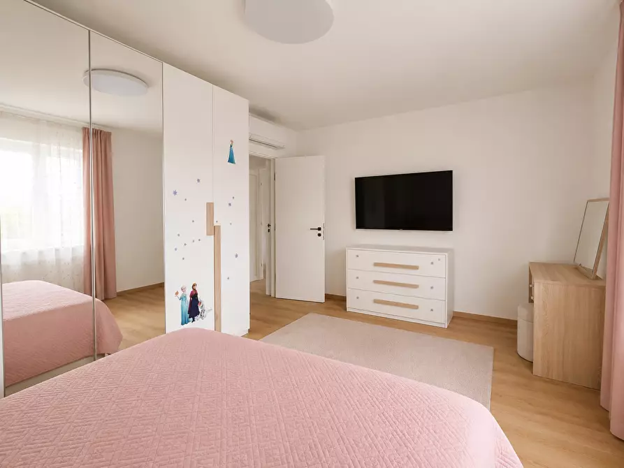 Immagine 15 di Appartamento in vendita  a Cascina