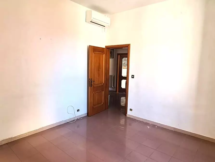 Immagine 12 di Appartamento in vendita  a Livorno