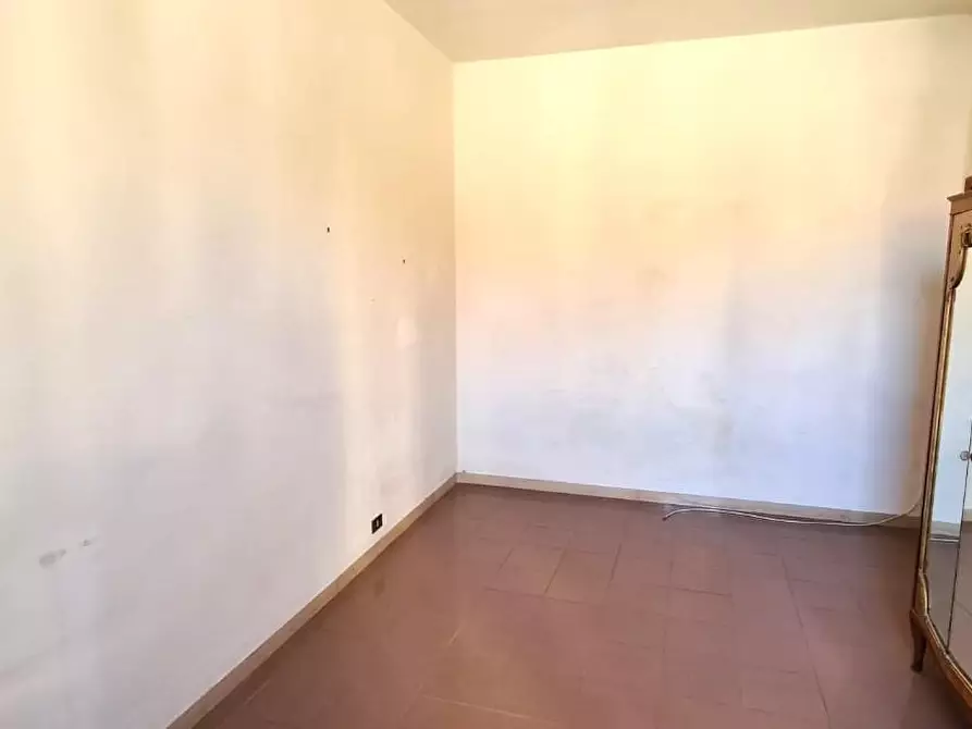 Immagine 8 di Appartamento in vendita  a Livorno