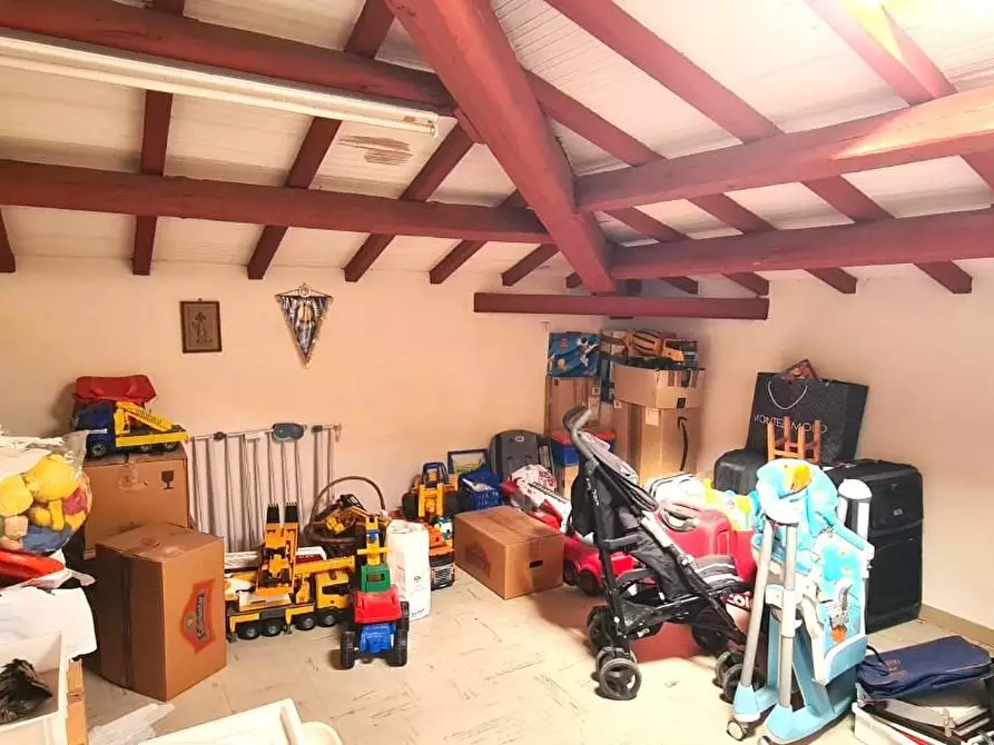 Immagine 17 di Appartamento in vendita  a Livorno