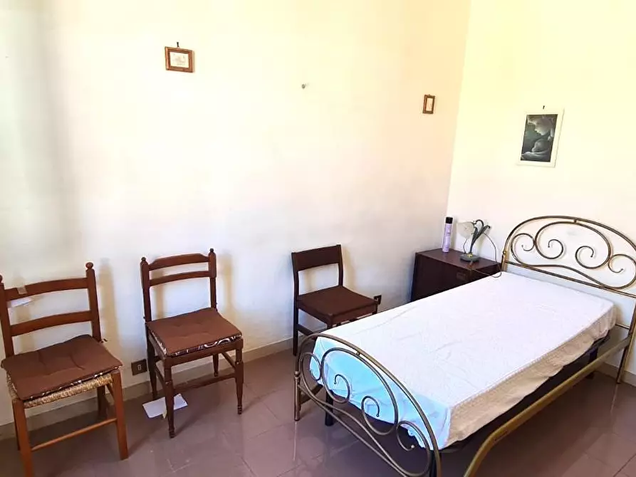 Immagine 9 di Appartamento in vendita  a Livorno