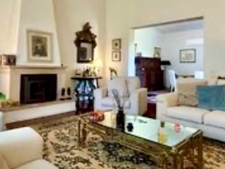 Immagine 3 di Villa in vendita  a Montelupo Fiorentino