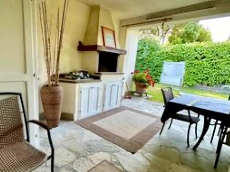 Immagine 12 di Villa in vendita  a Montelupo Fiorentino