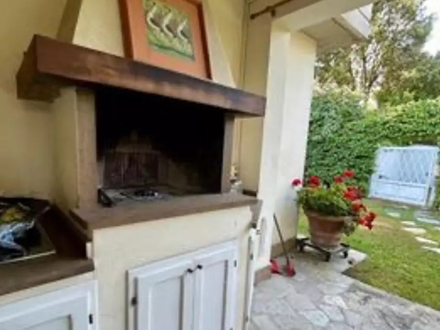 Immagine 10 di Villa in vendita  a Montelupo Fiorentino