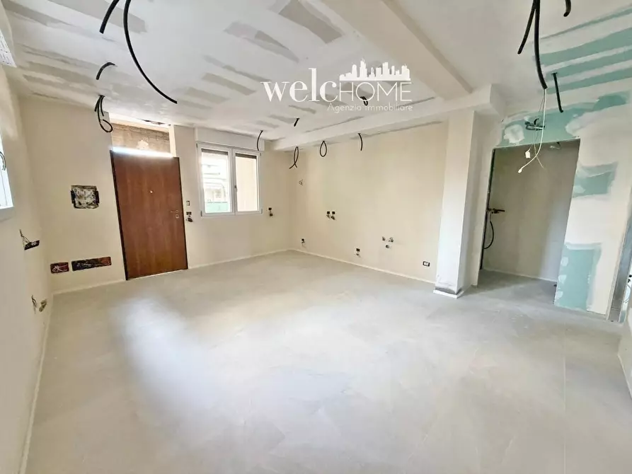 Immagine 24 di Appartamento in vendita  a Campi Bisenzio