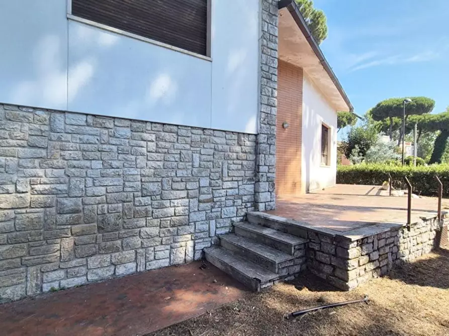 Immagine 7 di Villa in vendita  a Camaiore