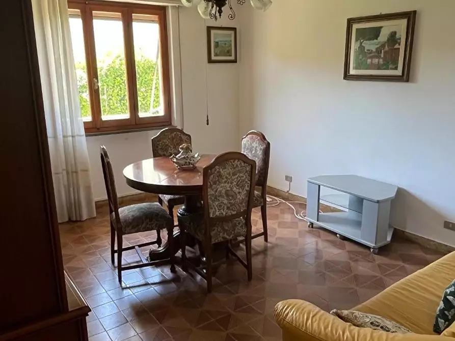 Immagine 7 di Appartamento in vendita  a Massa