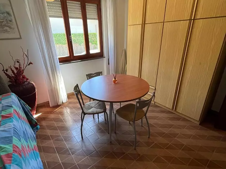 Immagine 19 di Appartamento in vendita  a Massa