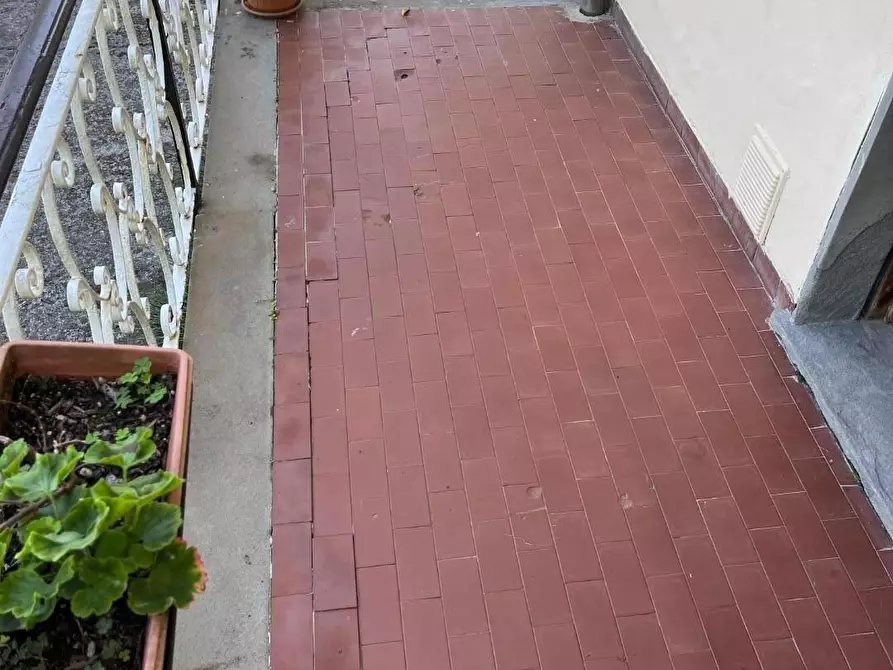 Immagine 11 di Appartamento in vendita  a Massa