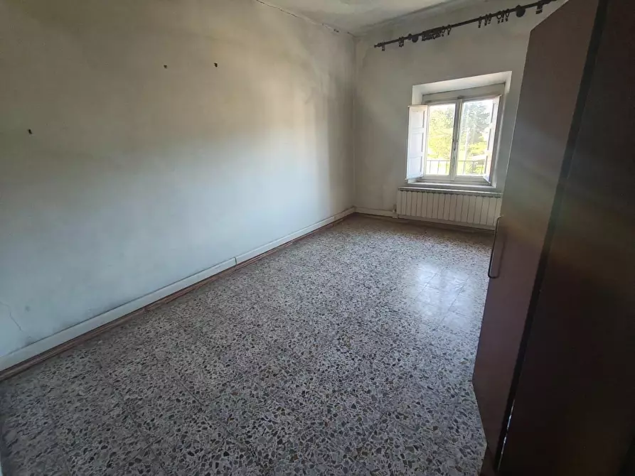 Immagine 2 di Appartamento in vendita  a Lucca